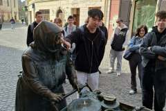 Messenger_creation_C3A78BFC-6513-4330-9996-5CF02FA8E131